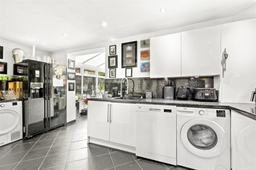 Images for Ladyfields, Loughton