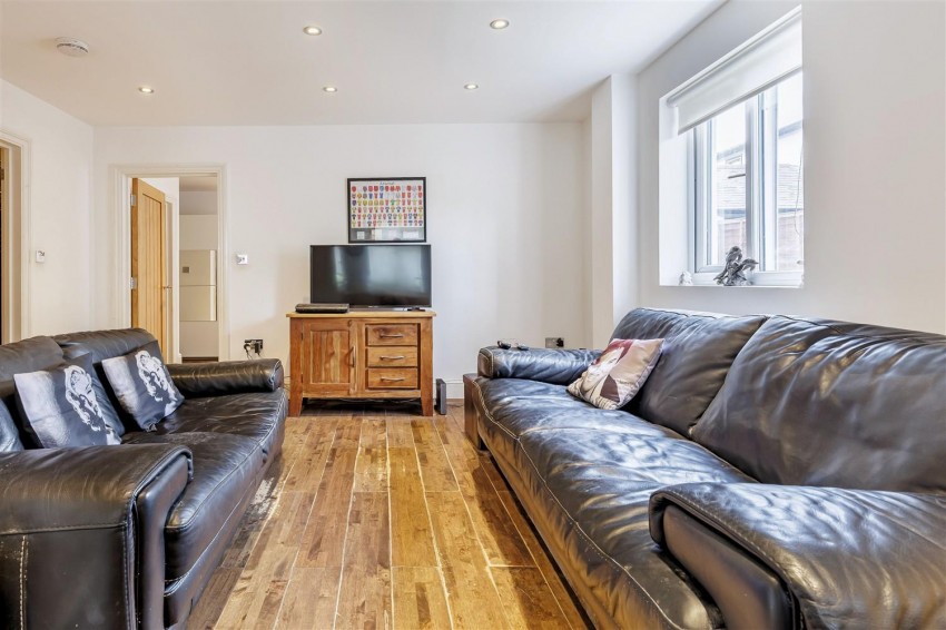 Images for Hemnall Street, Epping
