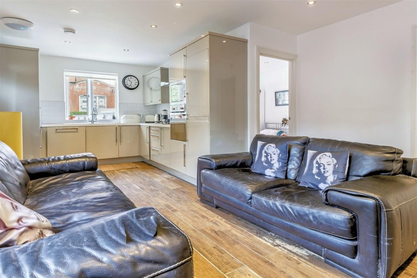 Images for Hemnall Street, Epping