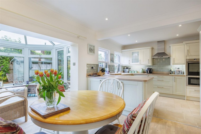 Images for The Magpies, Epping Green, Epping