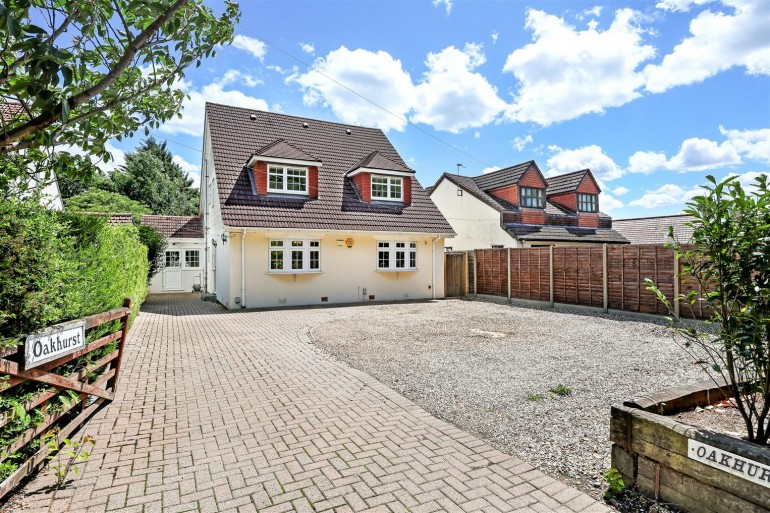 Loughton Lane, Theydon Bois