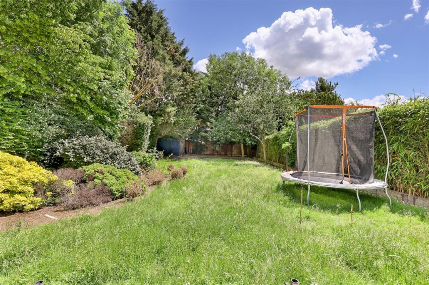 Images for Loughton Lane, Theydon Bois