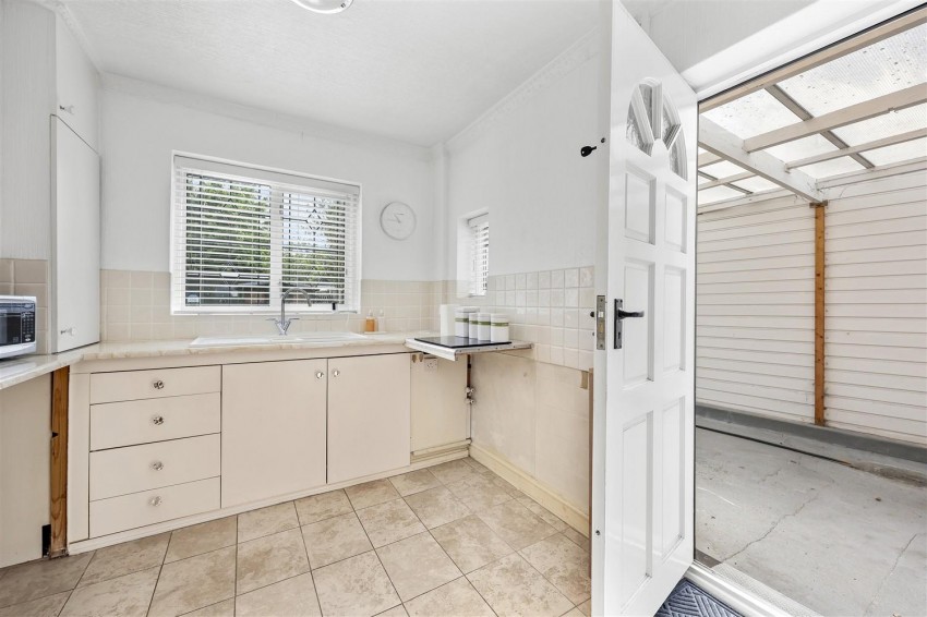 Images for Greenfields, Loughton