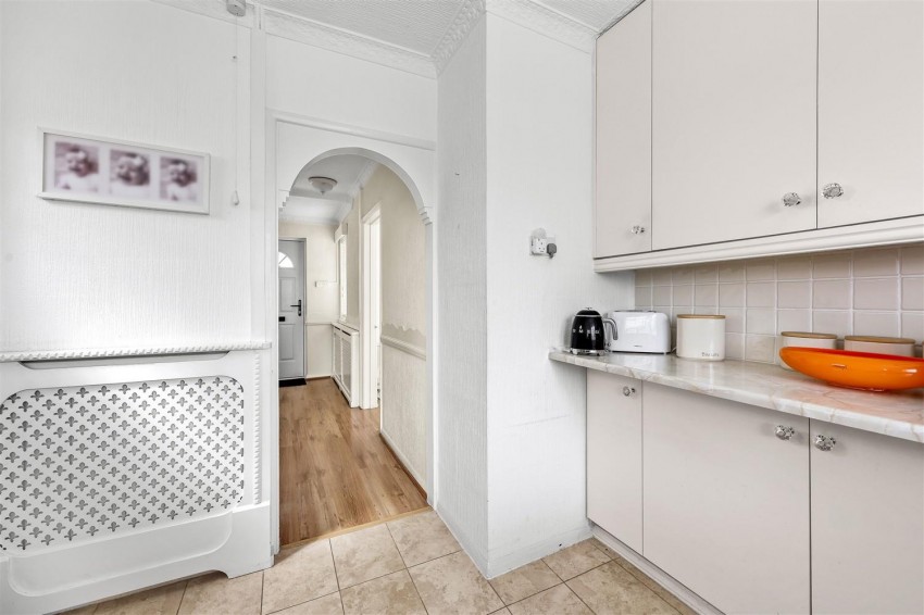 Images for Greenfields, Loughton