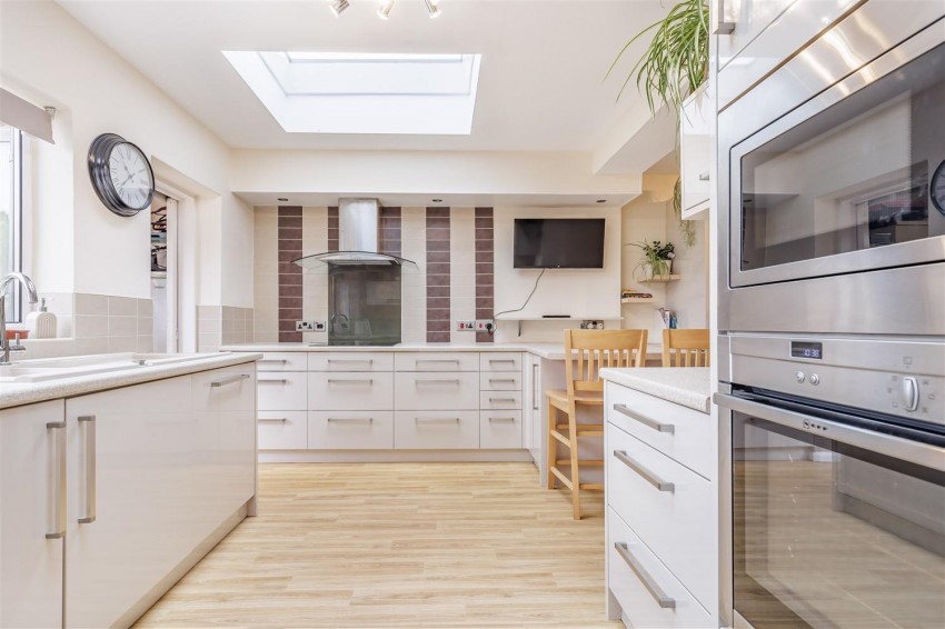 Images for Vicarage Lane, North Weald