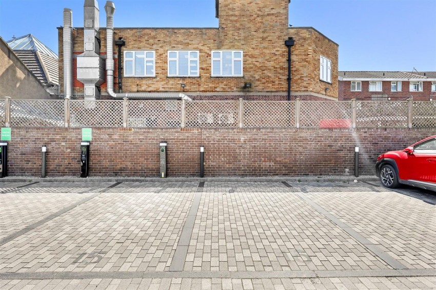 Images for High Road, Loughton