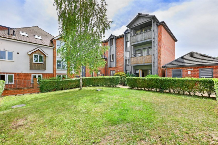 Images for Sycamore Place, Chigwell