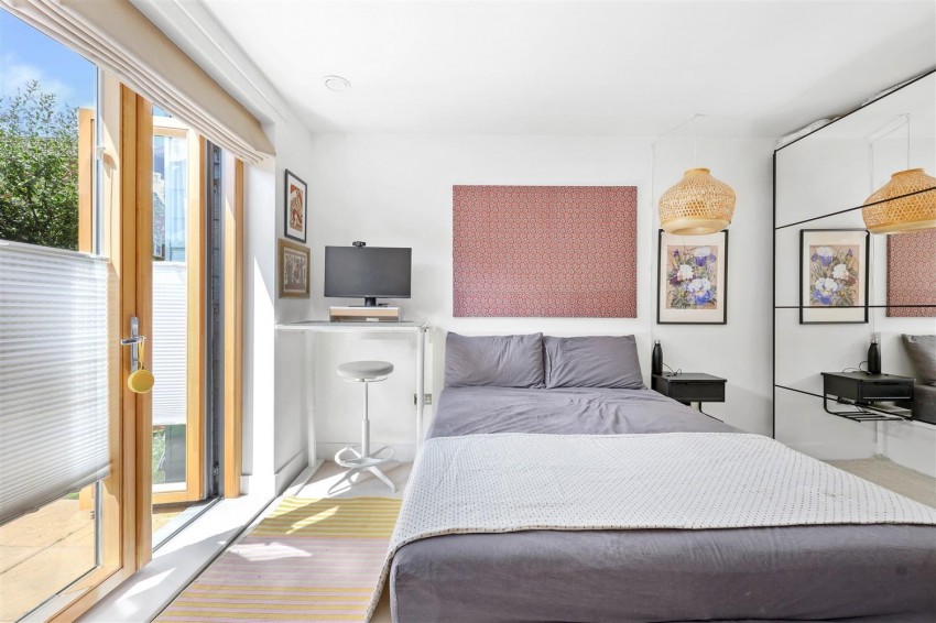 Images for Sycamore Place, Chigwell