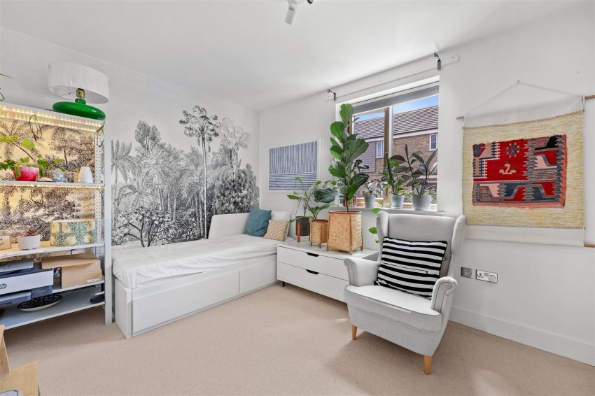 Images for Sycamore Place, Chigwell