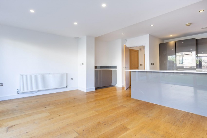Images for Mowbray Close, Epping