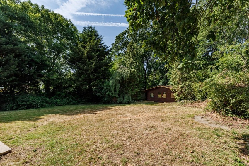 Images for Red Oaks Mead, Theydon Bois