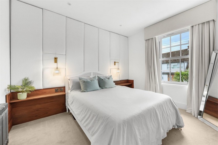 Images for Hemnall Street, Epping