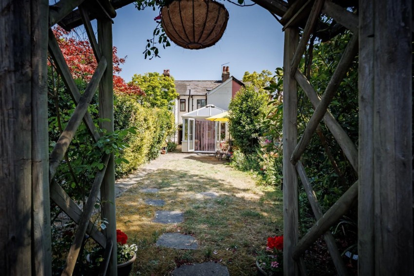Images for High Road, Thornwood