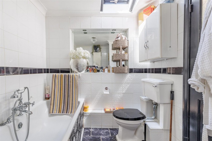 Images for High Road, Thornwood