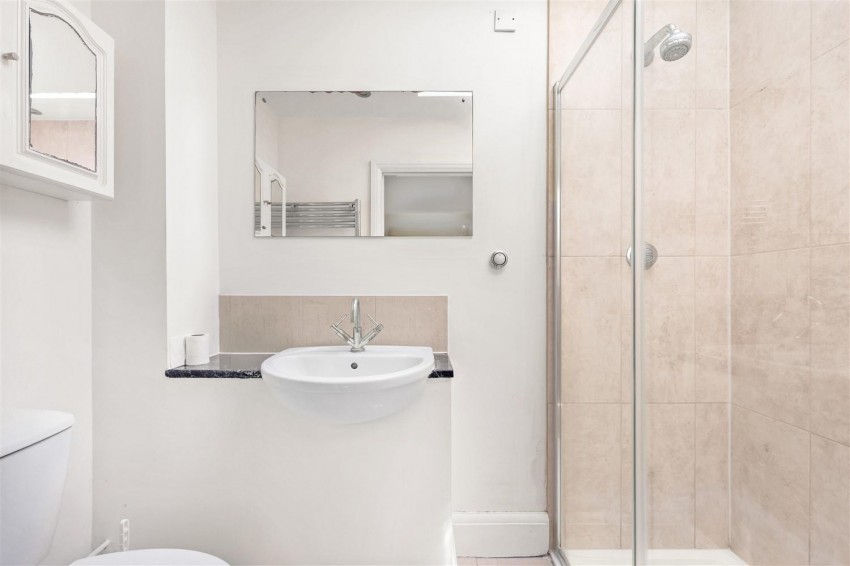 Images for Hemnall Street, Epping