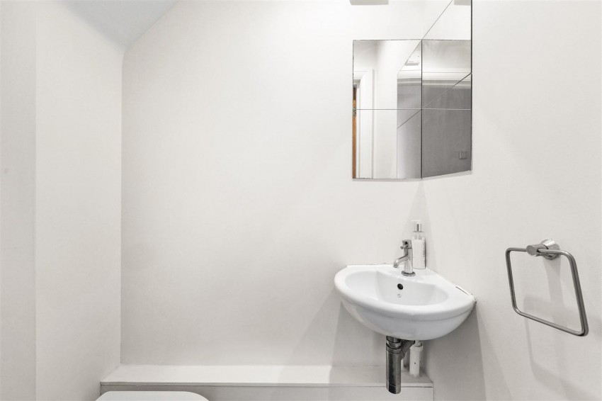 Images for Hemnall Street, Epping