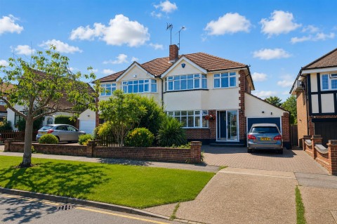 View Full Details for Dukes Avenue, Theydon Bois