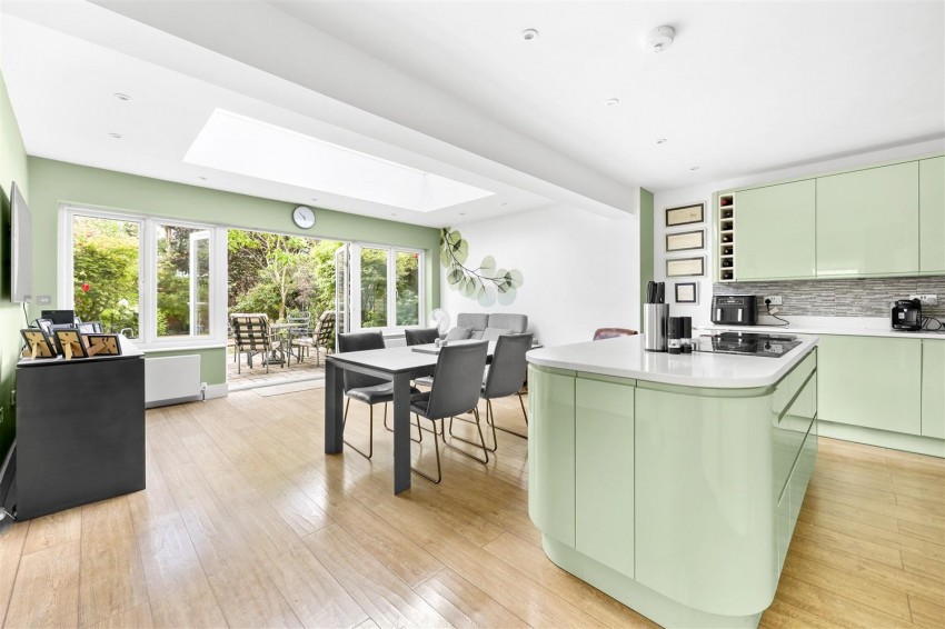 Images for Wood Mead, Epping